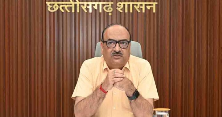शासकीय योजनाओं के क्रियान्वयन और निर्माण कार्यों में तेजी लाई जाएरू मुख्य सचिव विकासशील