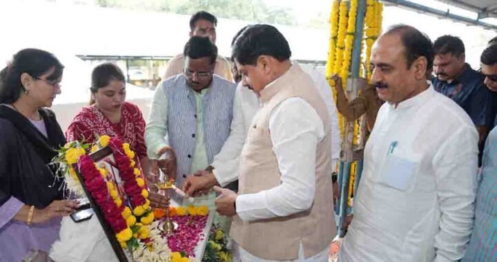 देश और प्रदेश प्रधानमंत्री मोदी के नेतृत्व में आगे बढ़ रहा है : मुख्यमंत्री डॉ. यादव