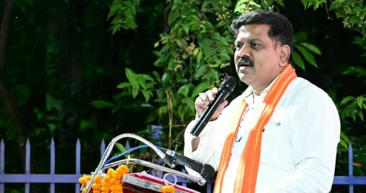 पत्रकार स्व. पंकज शर्मा की प्रतिमा का उप मुख्यमंत्री विजय शर्मा ने किया अनावरण, पत्रकारिता में योगदान को किया गया याद