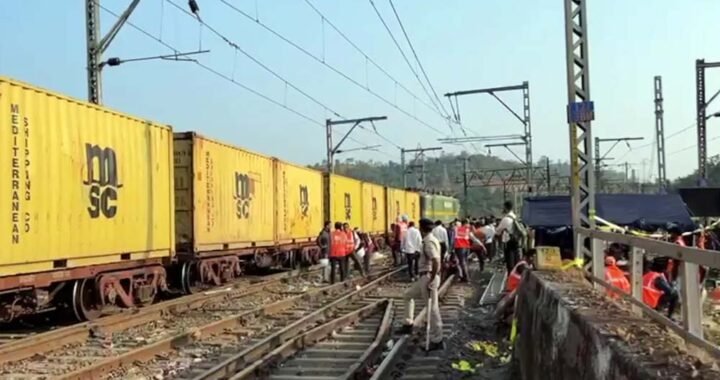 बस्तर में भारी बारिश और भूस्खलन से रेल यातायात प्रभावित, ट्रेनें और मालगाड़ियां थमीं