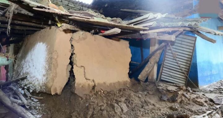 बस्तर में मुआवजे को लेकर भड़के बाढ़ प्रभावित किसान, सर्वे टीम को लौटाया