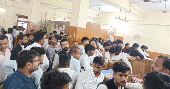 इंदौर में शुभ मुहूर्त पर रजिस्ट्री कराने उमड़ी भीड़, सर्वर की सुस्ती से परेशानी