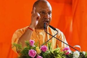 योगी का सपा पर हमला, बोले- ‘वन डिस्ट्रिक्ट-वन माफिया’
