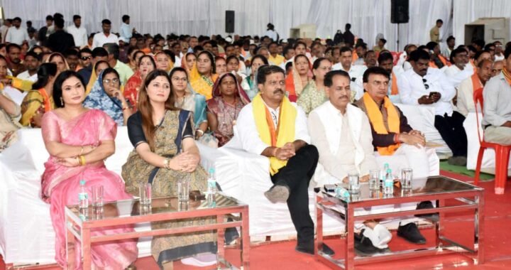 सेवा संकल्प अभियान के तहत कबीरधाम में निकली भव्य सेवा ज्योति यात्रा, उप मुख्यमंत्री  विजय शर्मा हुए शामिल