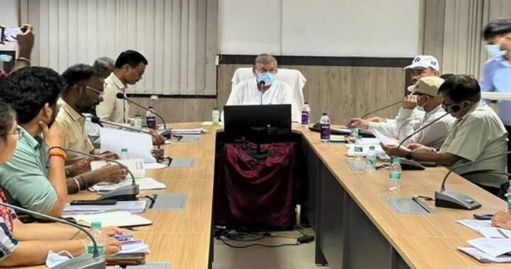 उपभोक्ताओं को निर्बाध विद्युत आपूर्ति और सरल, सुगम विद्युत सेवाएं उपलब्ध कराएं : ऊर्जा मंत्री  तोमर