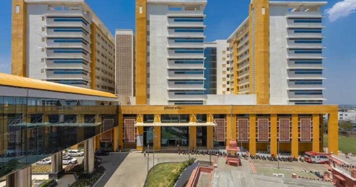 दिवाली पर भोपाल में स्वास्थ्य सेवाएं अलर्ट, 15 मिनट में पहुंचेगी मेडिकल टीम; 40 एंबुलेंस रहेंगी तैनात