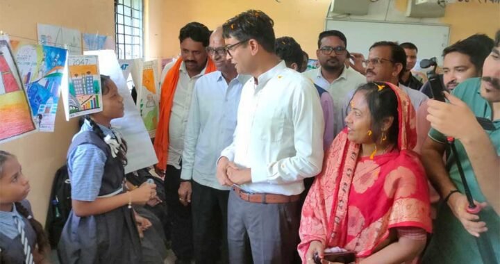 वित्त मंत्री  ओ.पी. चौधरी ने पंचपारा में विद्यार्थियों की प्रतिभा को सराहा