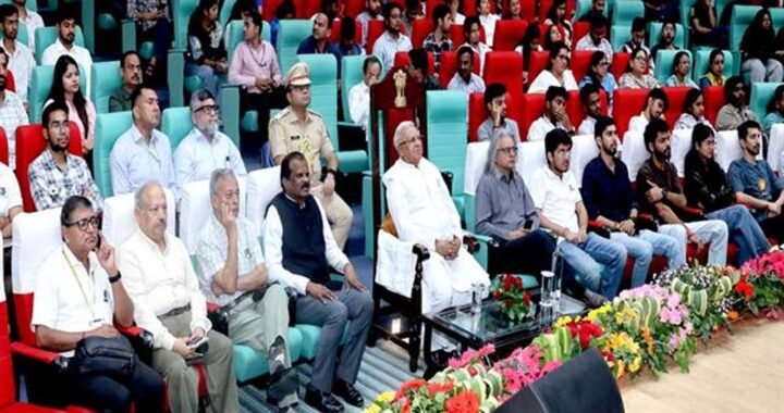 ‘मन की बात’ से बनते राष्ट्र निर्माण के साझा संकल्प: राज्यपाल पटेल