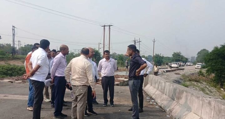 लोक निर्माण विभाग के सचिव ने सड़कों-पुलों के कार्यों का किया निरीक्षण