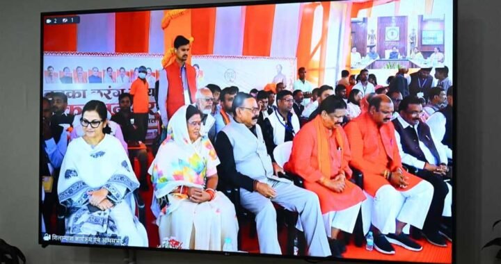 मुख्यमंत्री विष्णु देव साय ने पूर्व केंद्रीय मंत्री स्वर्गीय लरंग साय जी की प्रतिमा का किया वर्चुअल अनावरण