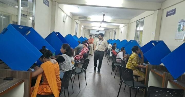 शिक्षक भर्ती परीक्षा के पहले दिन 83.25 प्रतिशत अभ्यर्थियों की उपस्थिति, 34,514 परीक्षार्थियों को प्रवेश पत्र जारी