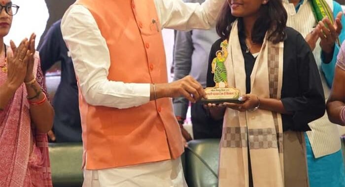 महिला किसान दिवस पर सांची में शिवराज सिंह चौहान का संवाद, 46 ग्रामीण सड़कों का भी किया भूमिपूजन