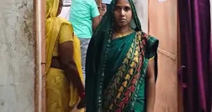 सुनीता को रजिस्ट्री में मिली 3,940 रुपये की आर्थिक राहत, स्वतः नामांतरण से कार्यालयों के चक्कर लगाने की परेशानी भी हुई दूर