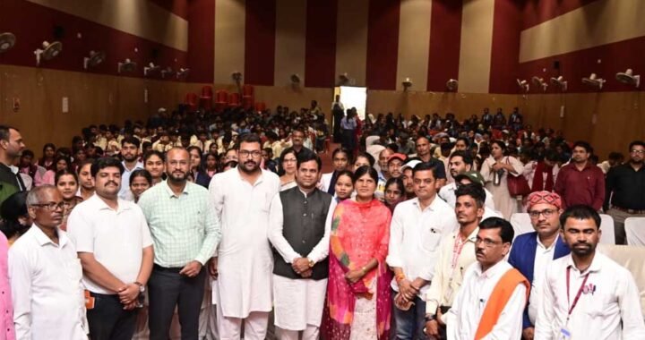 विकसित भारत @2047 के संकल्प को साकार करने में युवाओं की होगी निर्णायक भूमिका : छत्तीसगढ़ राज्य युवा आयोग के अध्यक्ष  विश्व विजय सिंह तोमर
